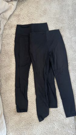 Black leggings