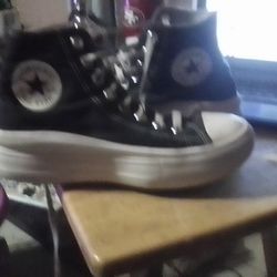 Converse Women's Platform Size 8