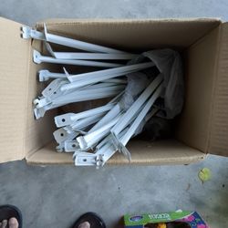 Shelf Holders 