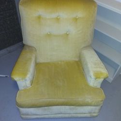 Nice swivel rocker , very substantial chair.
