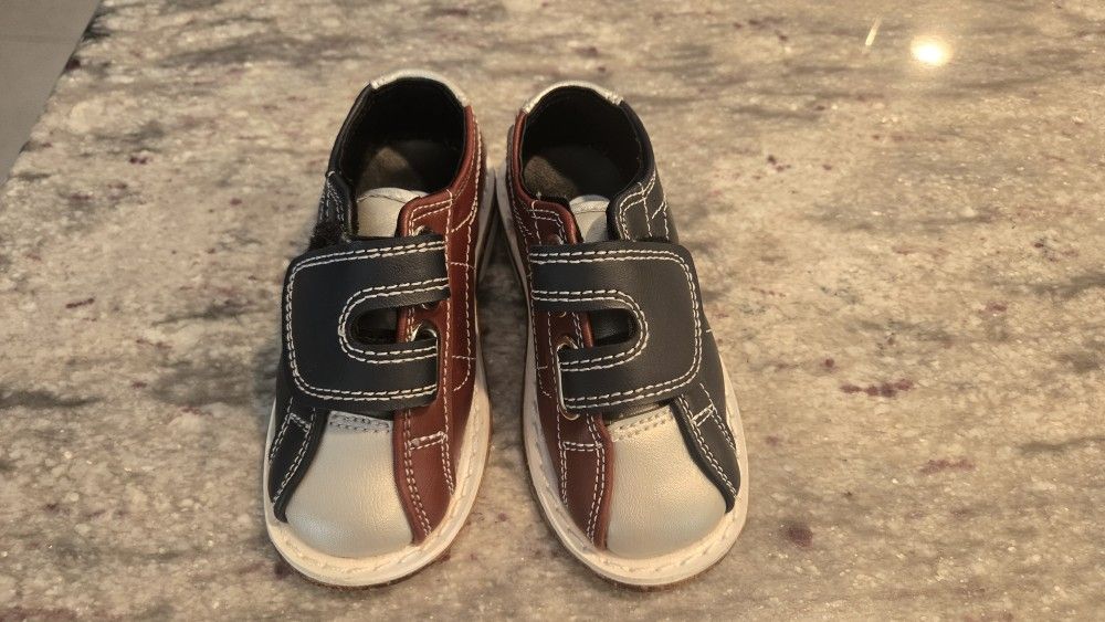 Kid Bowling Shoes Size 7