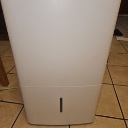 Dehumidifier 