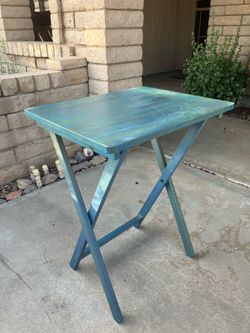1 folding tray table
