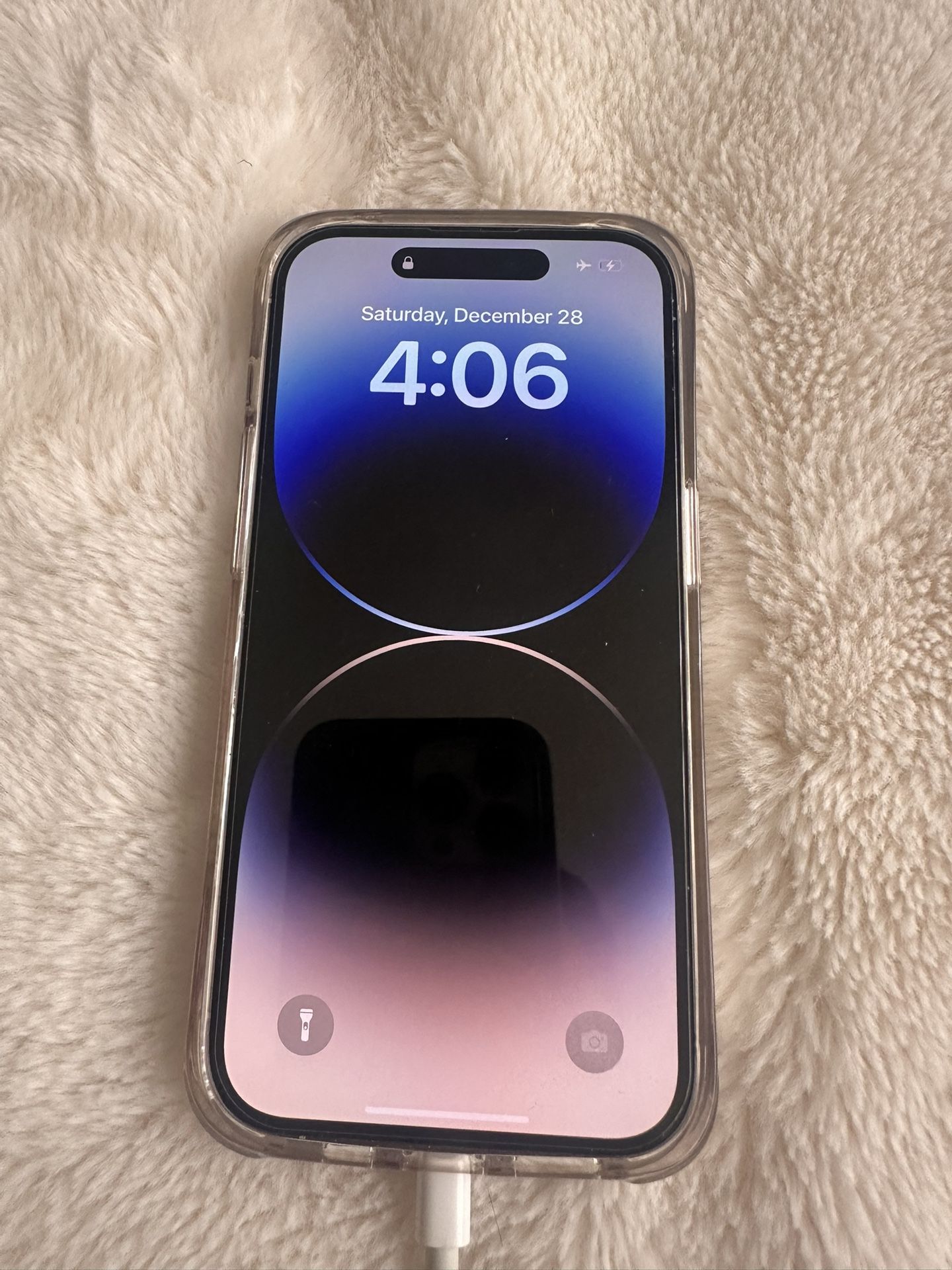 iPhone 14 Pro 128gb (UNLOCKED with Screen + Case Protector)
