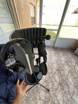 Full Portable Studio For Artist And YouTuber  MV88+ Studio video Kit 