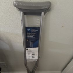 New Sealed Medline Underarm Crutches