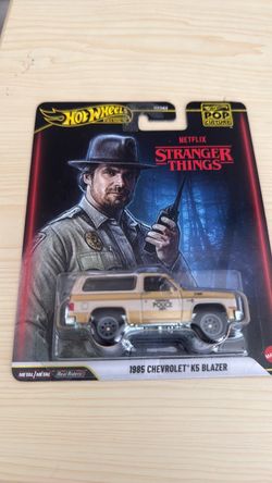 Hot Wheels Premium Stranger Things 1985 Chevrolet K5 Blazer