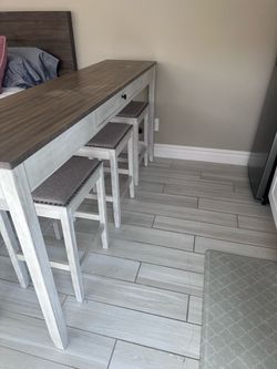 Bar top with stools