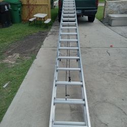 40 Ft Ladder