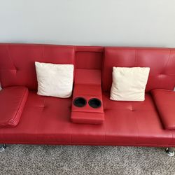Beautiful Red Couch (sofa bed reclinable)