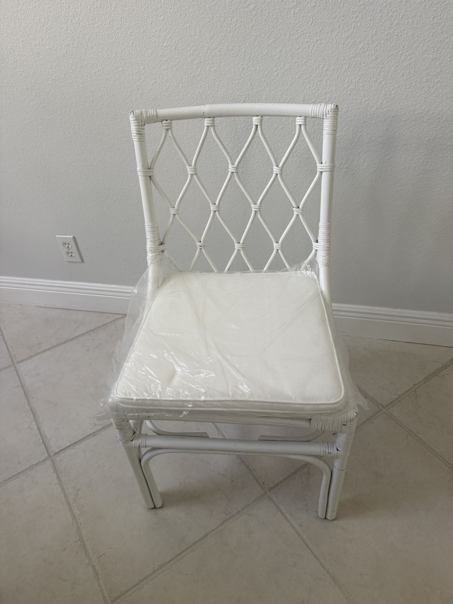 White cane Dining Chairs (set Of 6)
