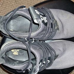 Mens Sneakers Size 11.5 Black Adidas 