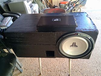 New 12 jl audio subwoofer in probox and massive 1000.1D amp $150firm