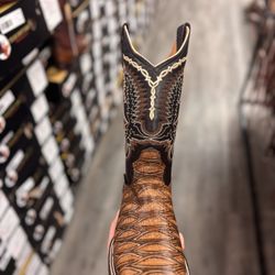 men boots 