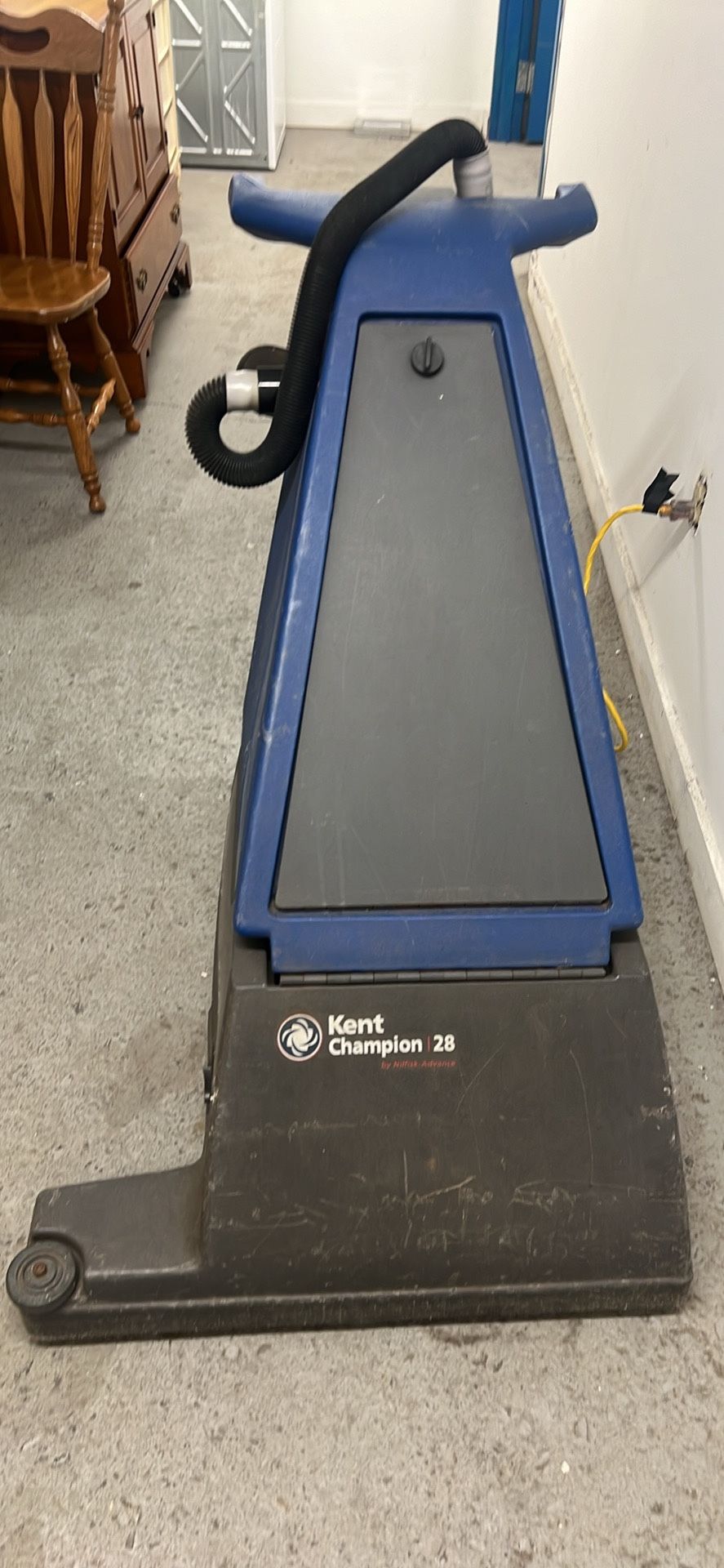 Good Working Condition Very Strong Commercial Vacuum