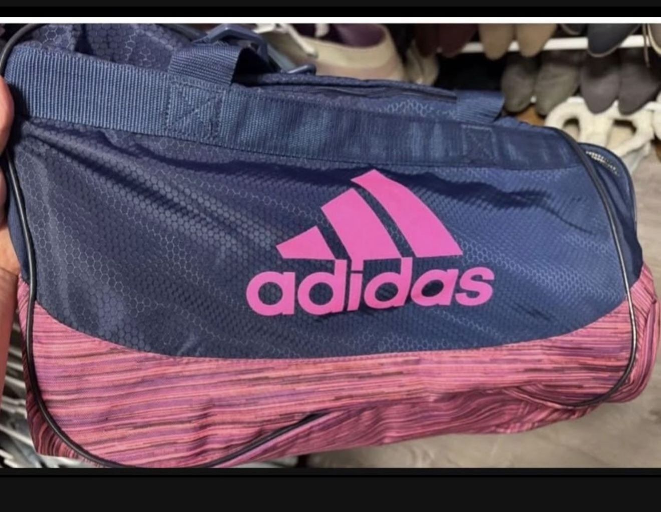Womens Med Size Adidas Shuffle Bag