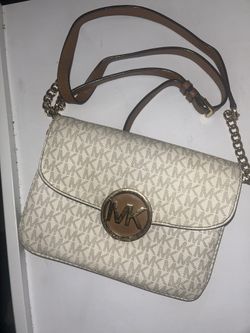 Michael Kors Crossbody  $20