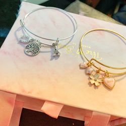 Customized Charm Bracelets 