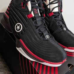 Dwyane Wade Converse 4 Mid Size 9.5 Black Red 107072 Miami Heat 2009