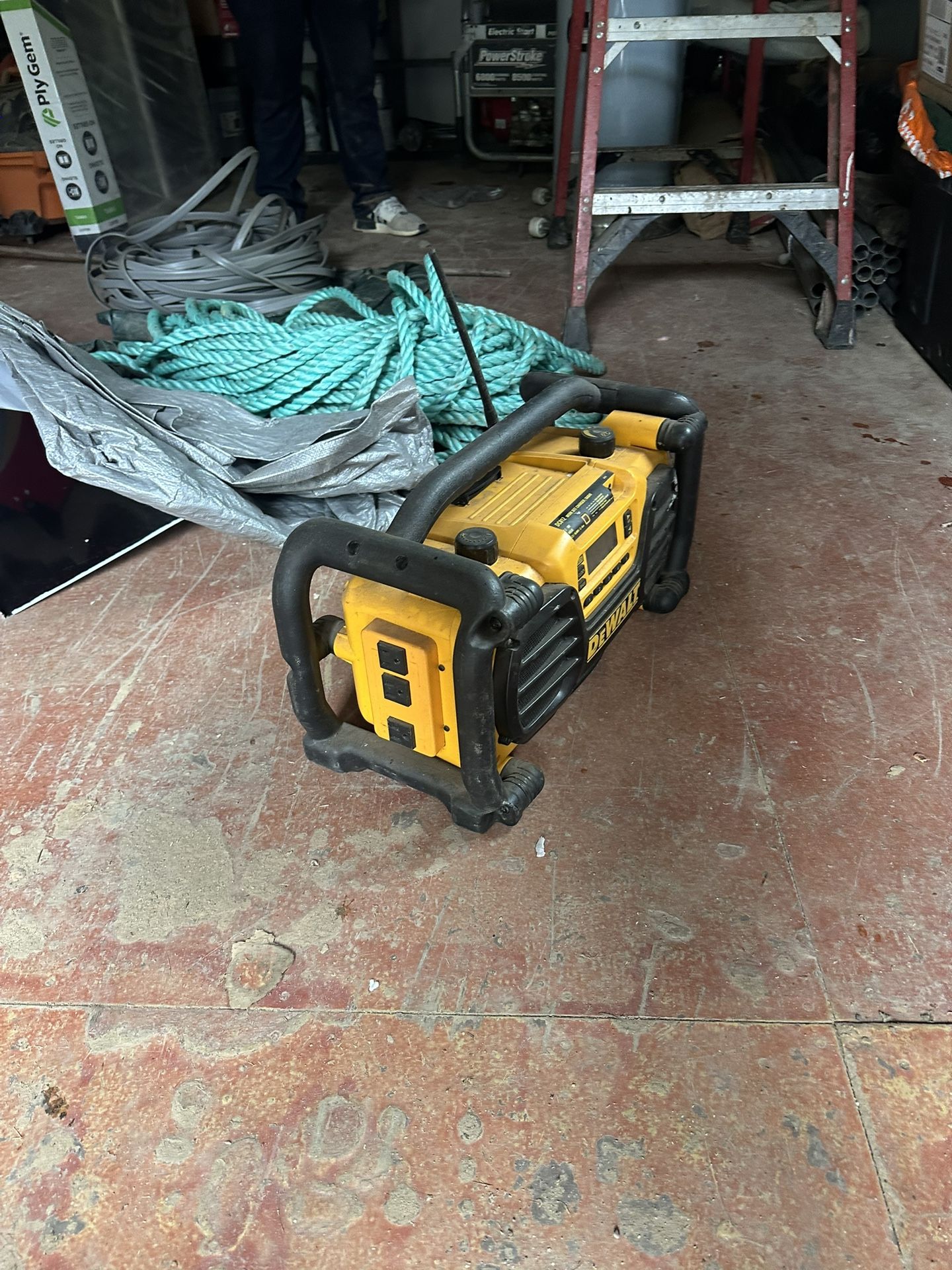 Dewalt Speaker 