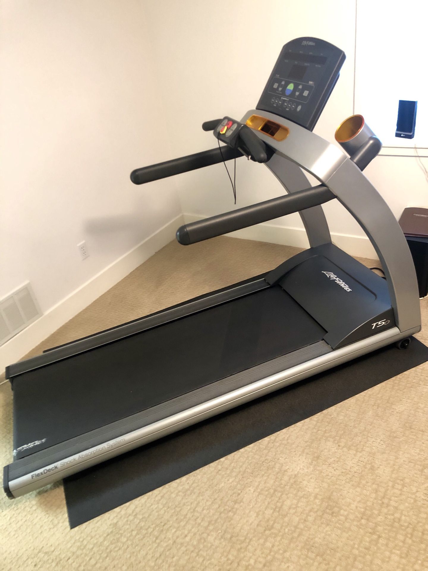 Life fitness T50 treadmill