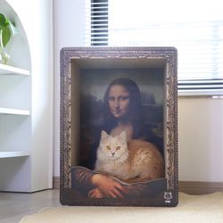 Mona Lisa Art Cat Scratcher Box – Eco-Friendly, Durable Cardboard, Stress Relief, Modern Pet Furniture