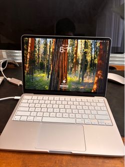 MacBook Neo 512 Sliver Touch ID 13 inch Apple laptop