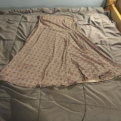 Max Studio Women’s Wrinkle Free Skirt - Size Medium 