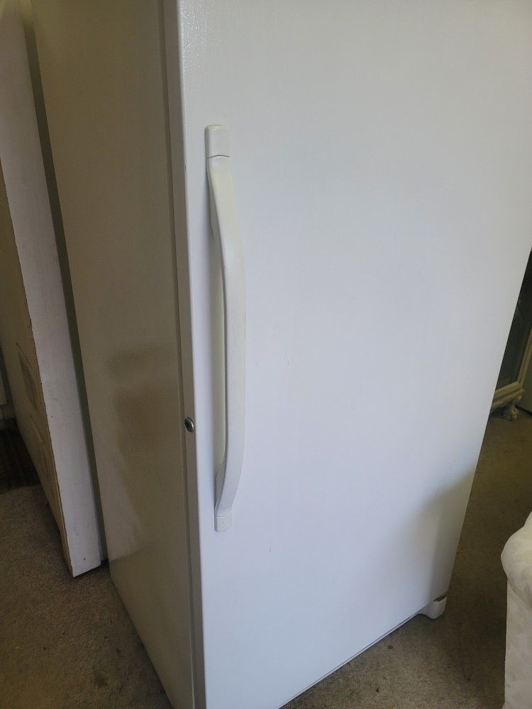 KENMORE  17.5 cubic Foot Freezer 