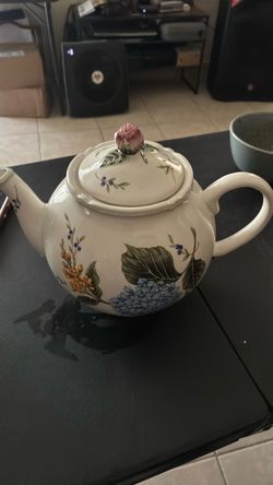 Princea Houses coleccion. Floral Ceramic Teapot with Lid