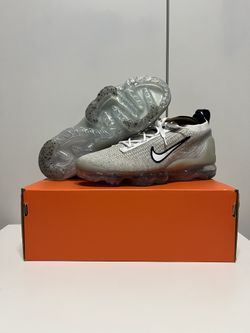 Size 9 - Men's Nike Air VaporMax Flyknit 2021 "White" DH4084-100