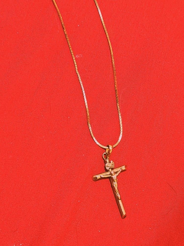 Solid 14k Yellow Gold Chain And Cross
