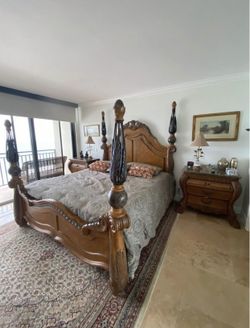 Eden Collection Bedroom Set ( Deliver Available) 