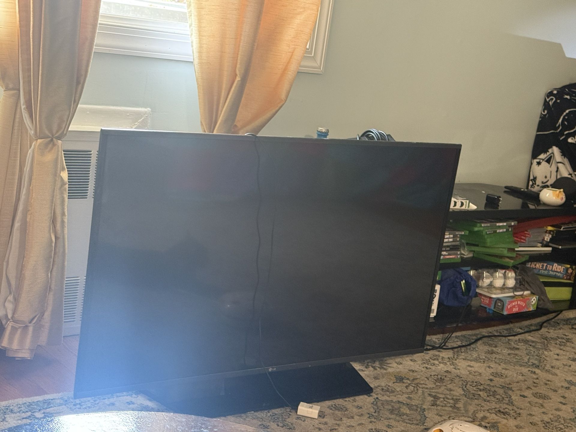 55in Tv - NOT smart Tv