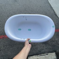 Frida Brand Baby Tub