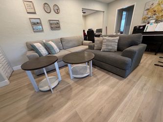 Gray Fabric Sectional Sofa with Chaise
