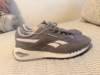 Reeboks 10.5 men
