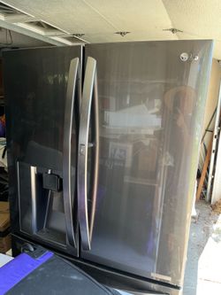 LG Refrigerator (Inverter Linear) - AS-IS