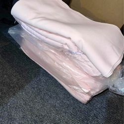 30 Blush Napkins