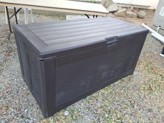 Store box 134 gallon 55x 26x26