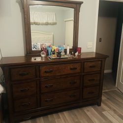 Mirror 9 Drawer  