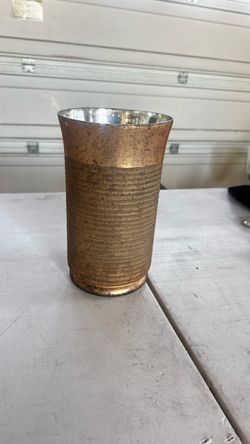Flower vase
