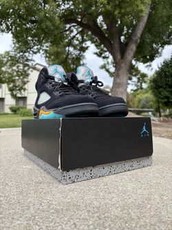 Air Jordan 5 Retro “Aqua” Size 10
