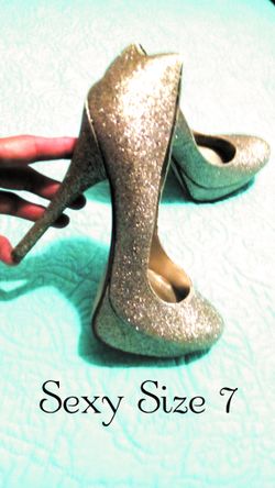 Size 7 Gold Stilettos