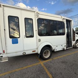 Ford Cutaway E(contact info removed)