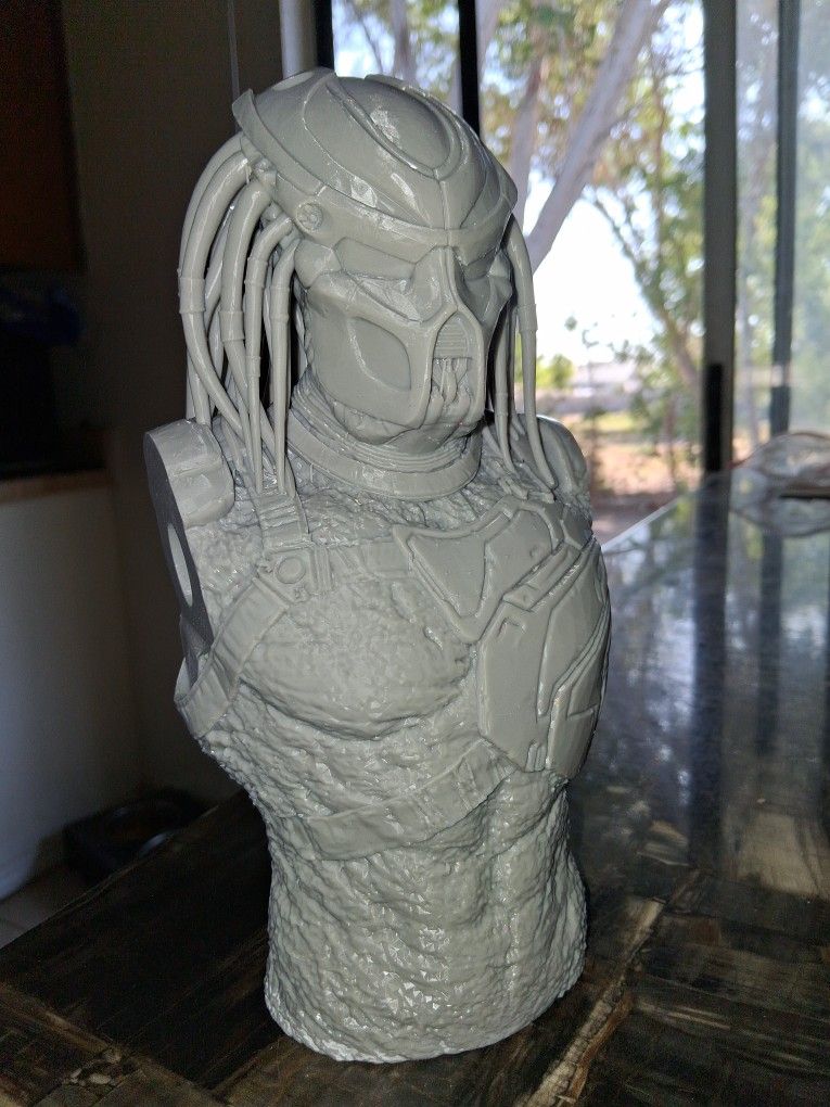 Predator Head Bust Unpainted