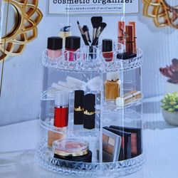Amazing Spinning Cosmetic Organizer