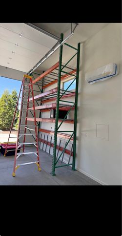 🚛 Maximize Your Storage. Boost Your Business. Premium Pallet Racks for Sale! 📦