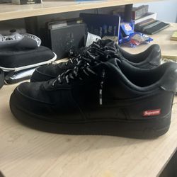  Supreme Forces Size 7.5