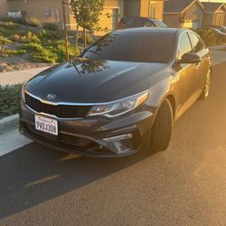 2019 KIA Optima